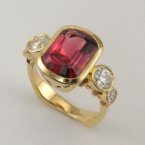 Vintage Red Glass Zirconia Gold Ring