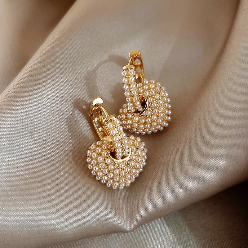 Pearl of Love Earrings in Gold