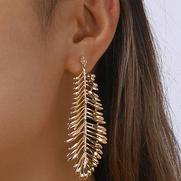 Vintage Golden Dangling Leaf Earrings