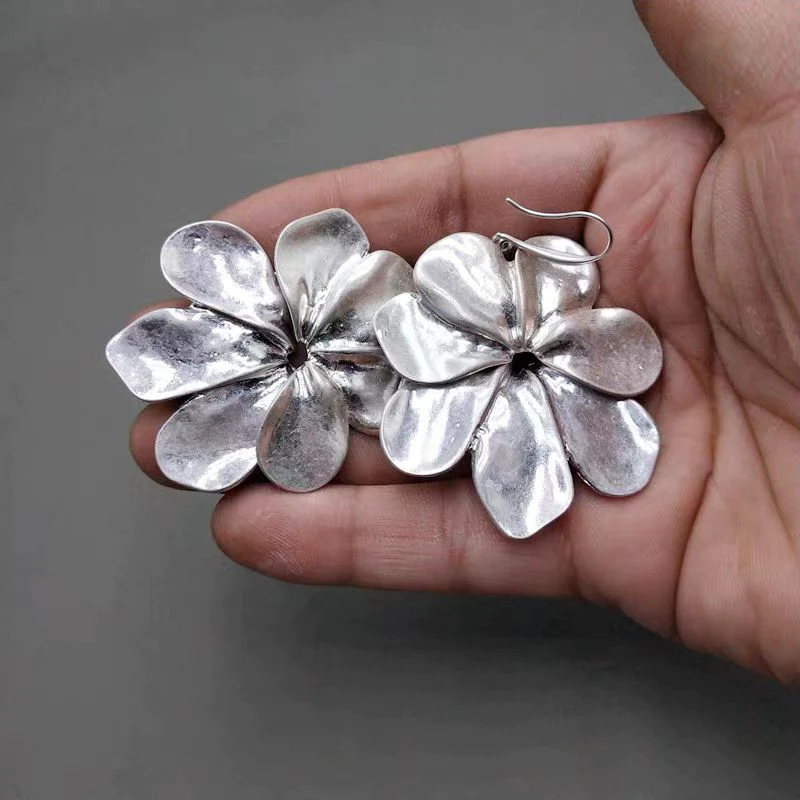 Vintage Silver Flower Earrings