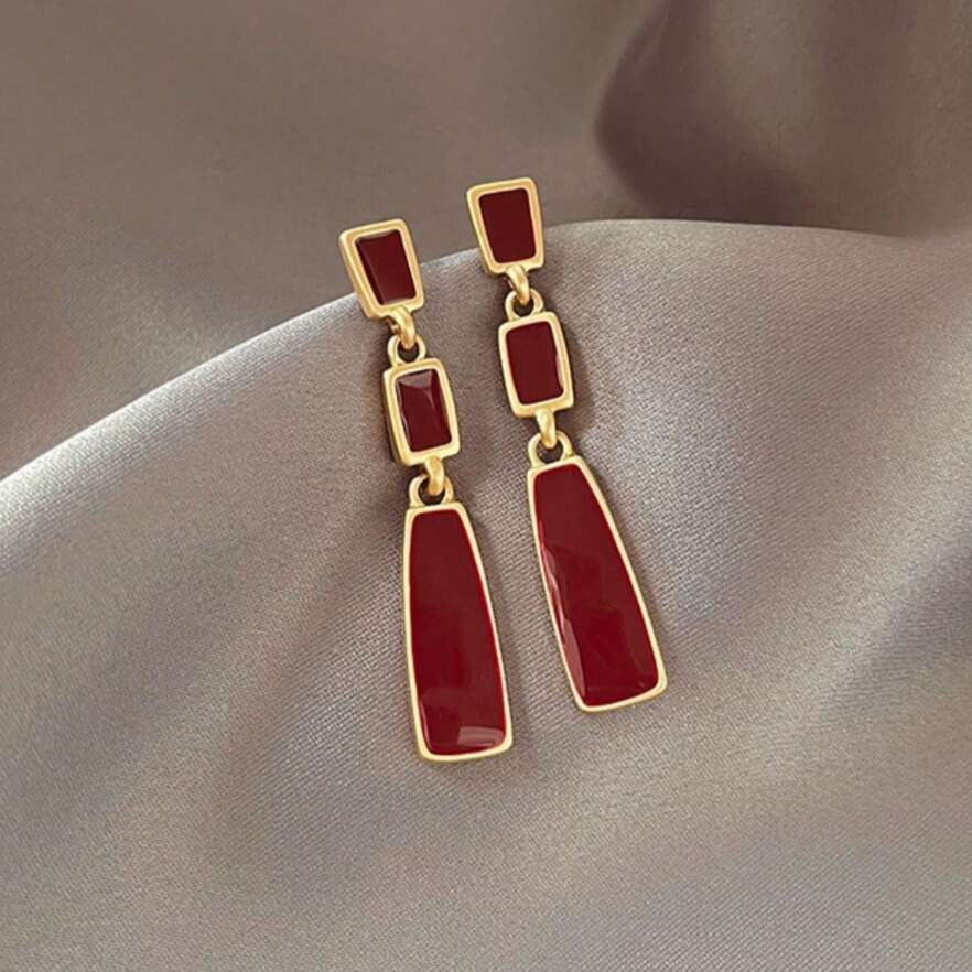 Vintage Red Golden Earrings