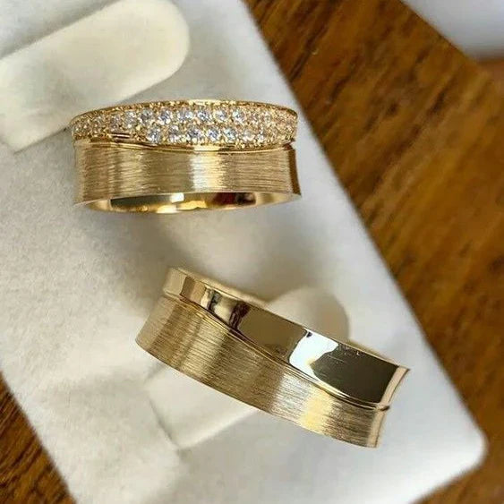 Vintage Golden Set Bright Rings